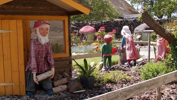 Kukuřičné bludiště a Houbový park a Ráj skřítků